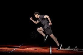 詹姆斯與唐西奇都是超級球霸 若能共存湖人能衝擊西區前三！